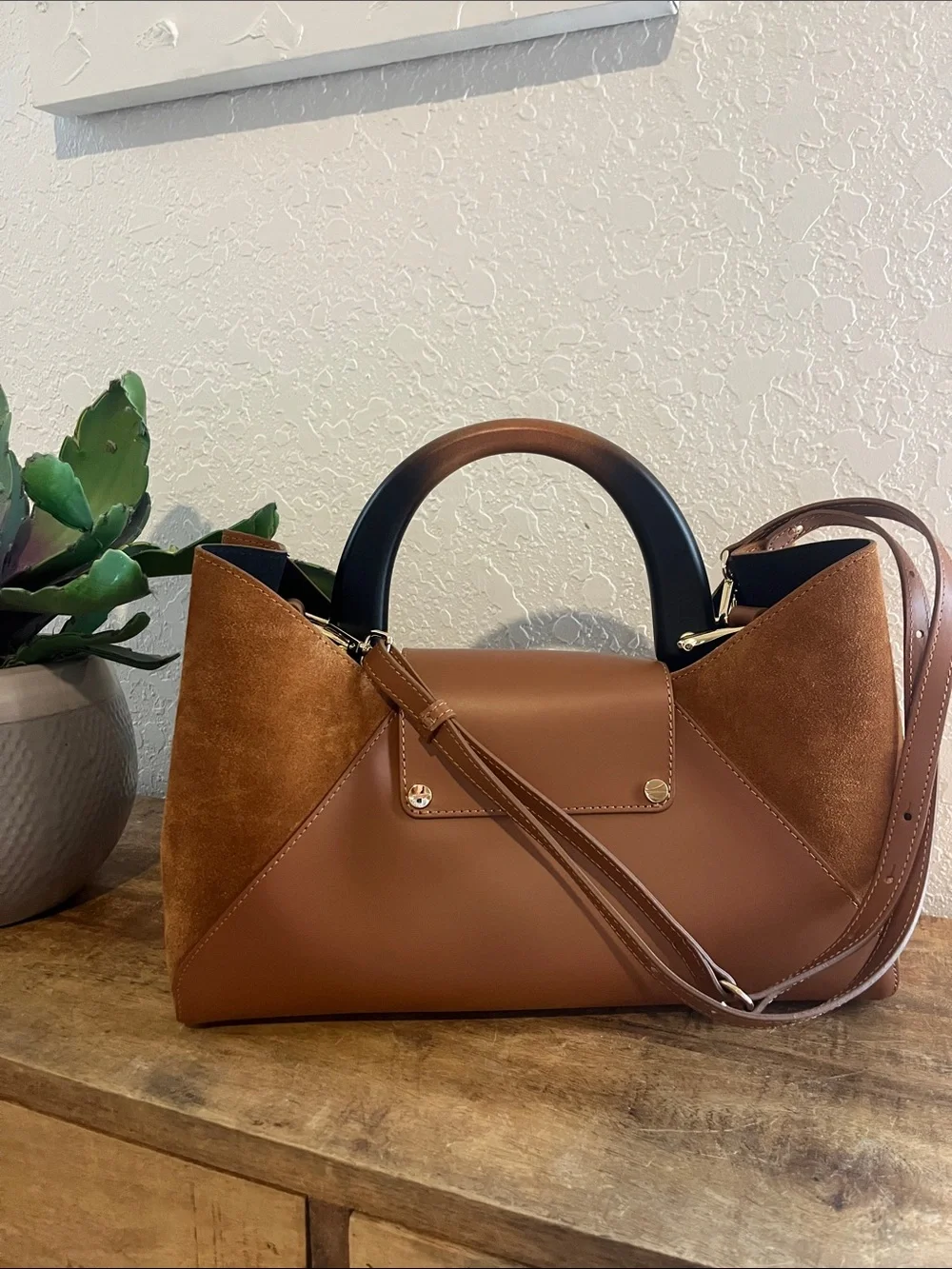 Classic Structured Women’s Satchel Bag in Brown